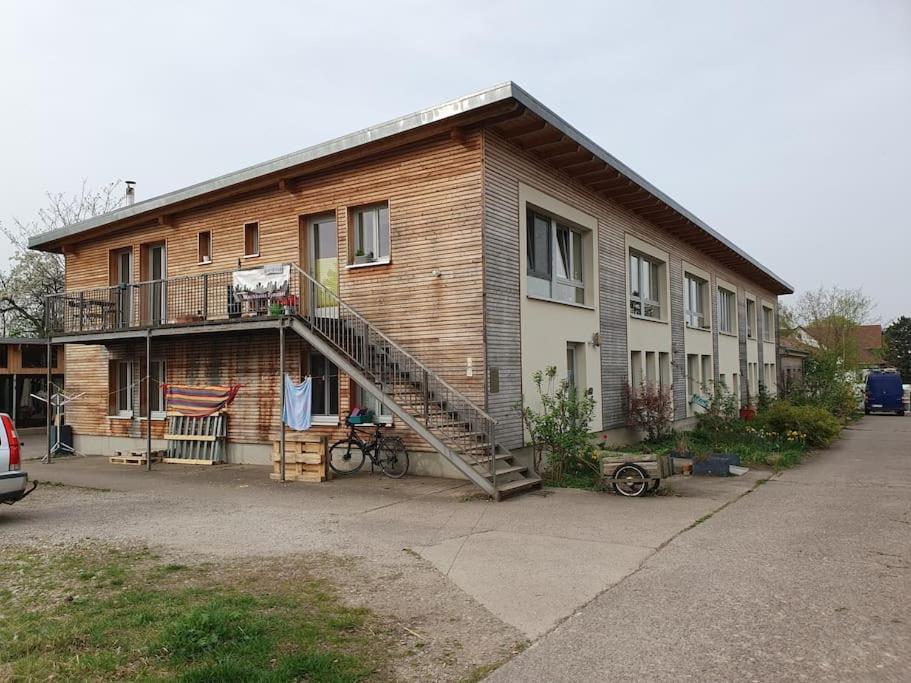 Ruhige Und Helle Wohnung In Weimar Extérieur photo